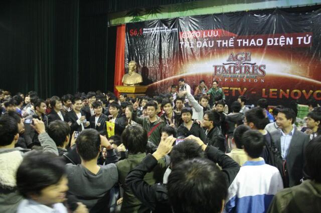 Tập tin:Lenovo (70).jpg