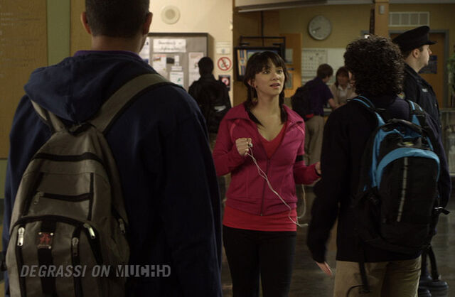 File:Degrassi-lookbook-1105-msoh-01.jpg