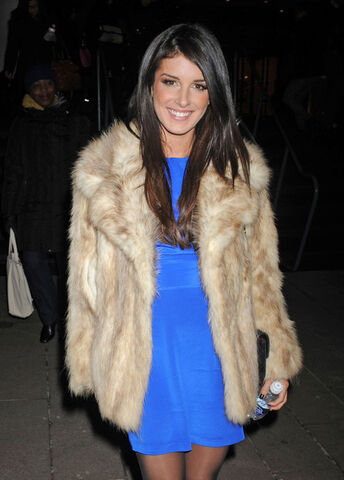 File:Shenae+Grimes+Celebs+Betsey+Johnson+Fall+2012+Szhymu bCnOl.jpg