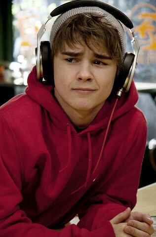 File:Dylan-Everett-Photo.jpg