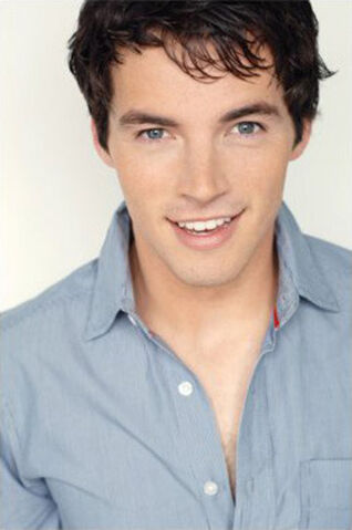 File:3668966 a5a090f6-c213-447a-ab2b-6fe1bd190a27-ian-harding3.jpg