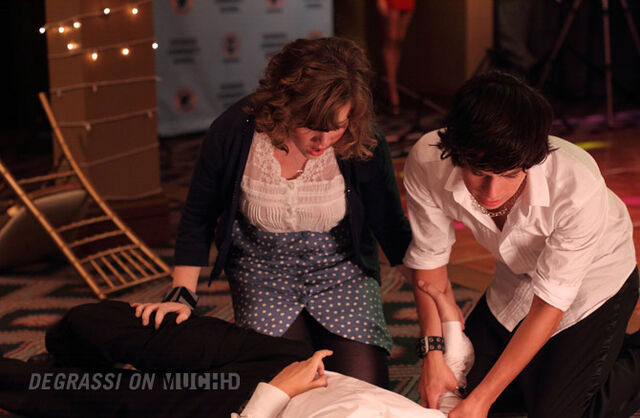 File:Degrassi-episode-1129-27.jpg