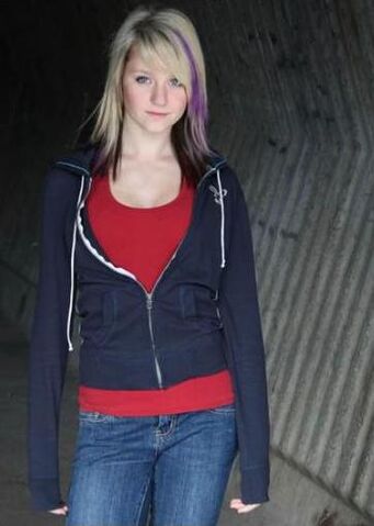 File:Jordan todosey redpurpleblueblackblonde.jpg