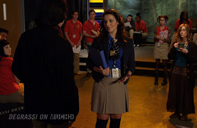 File:Degrassi-lookbook-1107-fiona.jpg