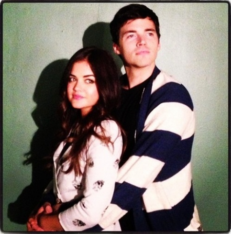 File:Ezria hold.png