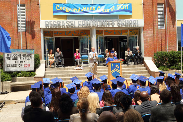 File:Degrassi bow 01hr.jpg