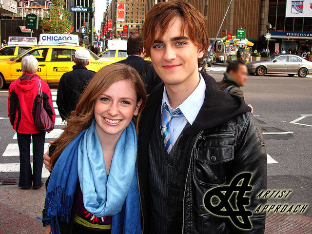 File:Charlotte and landon nyc.jpg