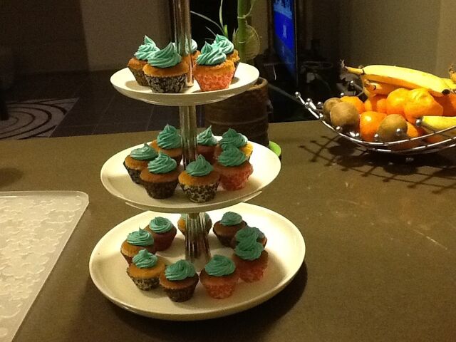 File:Coconutcupcakes.jpg