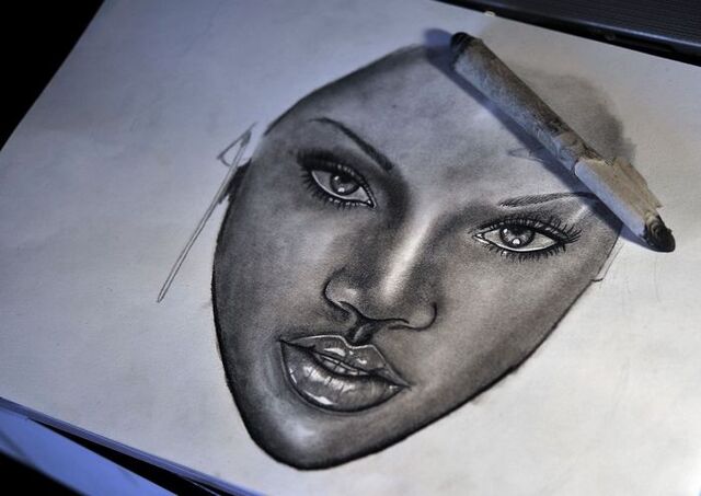 File:Rihanna.jpg