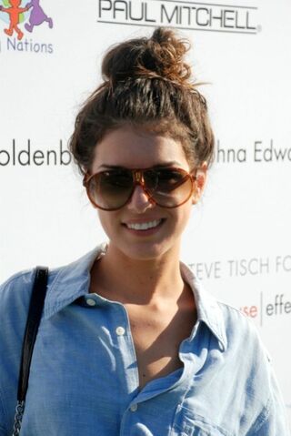 File:Shenae grimes hairstyle.jpg