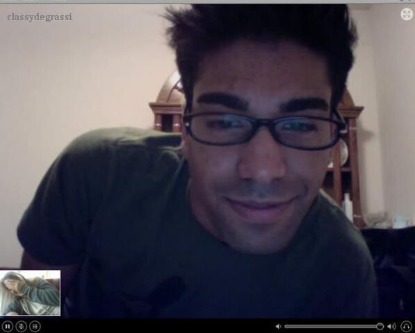 File:Tumblr ldr6vfQNEA1qelcd3o1 1280.jpg