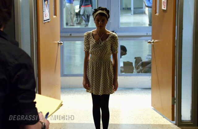 File:Degrassi-lookbook-1114-imogen2.jpg