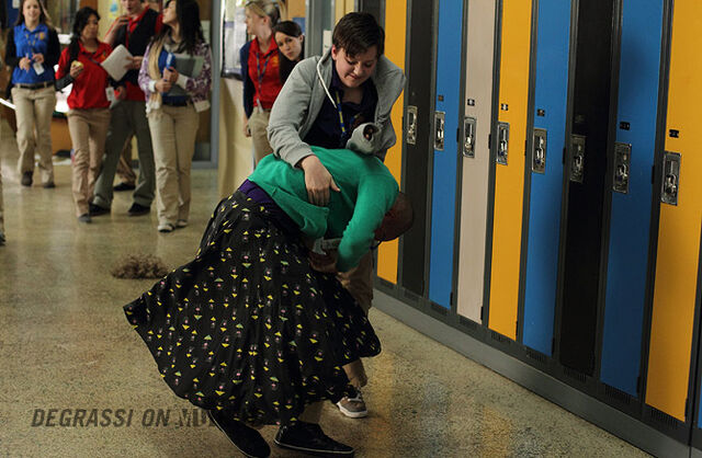 File:Degrassi-episode-1107-04.jpg