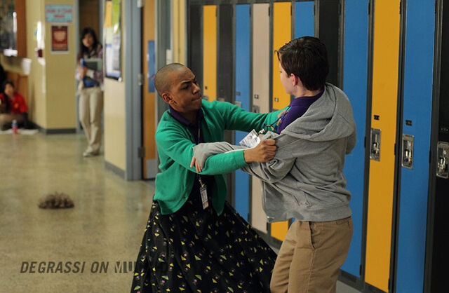 File:Degrassi-episode-1107-03.jpg