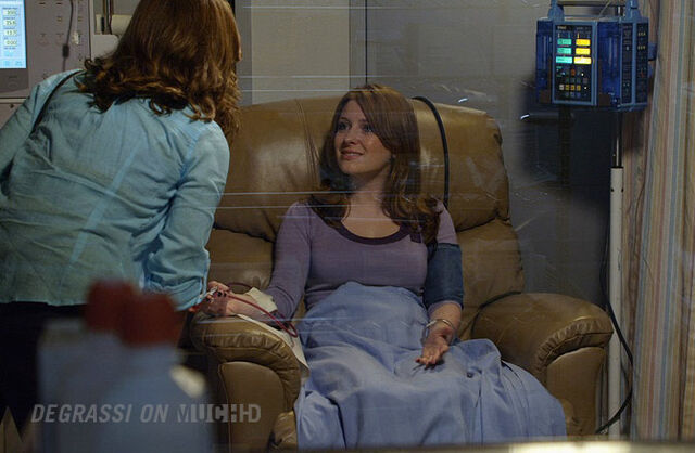 File:Degrassi-lookbook-1119-holly.jpg