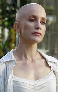 File:LynetteCancer.png