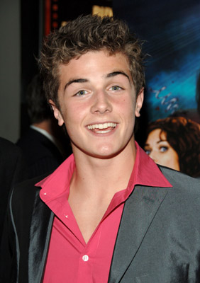 File:Beau Mirchoff.jpg