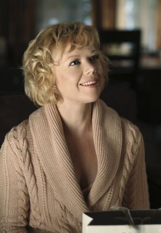 File:Beth-Young.jpg