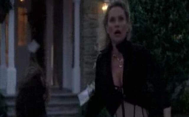 File:4x09 - Edie sees the tornado.jpg