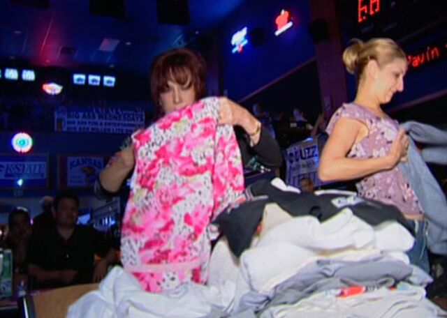 File:Foldingclothescontest.jpg