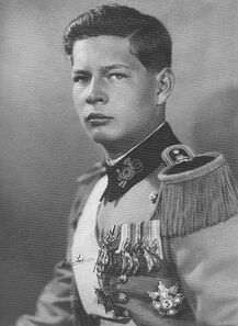 Mihai-i-1927-1930 51a8430bc40a1.jpg