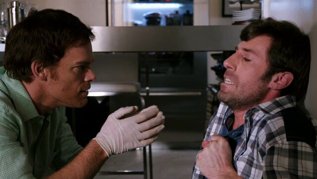 File:Dexter-Louis-Season-7-Episode-2.jpg