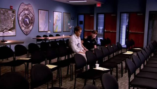 Archivo:1x01 Dexter 103.png