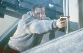 Die Hard 2 - Shootout in the luggage area