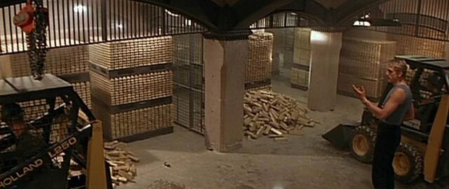 File:Diehard-goldDVD1.jpg