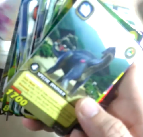 File:DKJC Apatosaurus TCG card.png