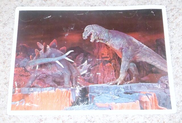 File:Primeval World T-Rex and Stegosaurus card front.jpg