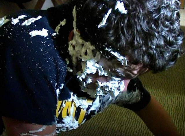 File:Shavingcreamfun8.png
