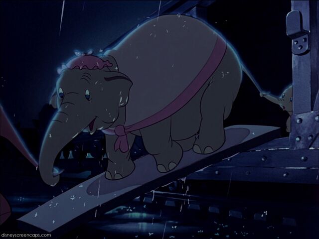 File:Dumbo-disneyscreencaps com-1187.jpg
