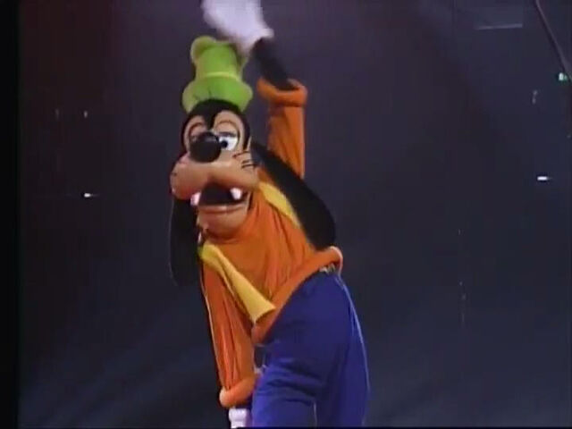 File:GoofyinRinglingBrosandBarnumandBaileyCircus.jpg