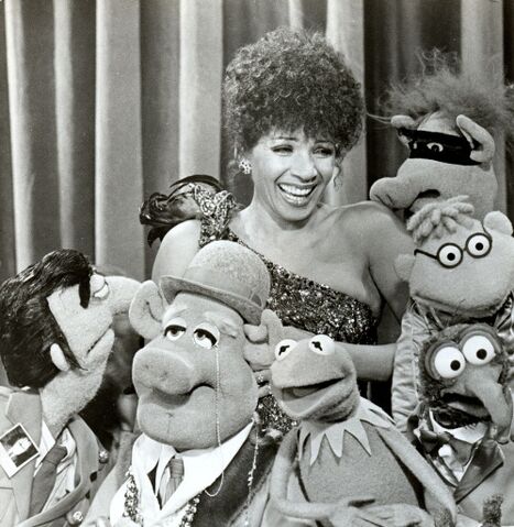 File:Shirleybassey.jpg