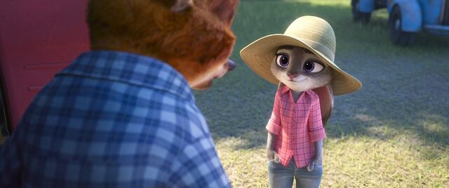 File:Zootopia Gideon Judy.jpg