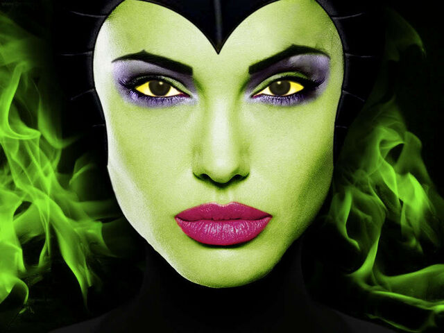 File:Angelina-Jolie-as-Maleficent-disney-19758228-1024-768.jpg