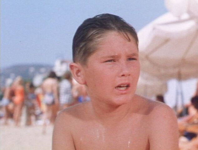 File:Kevin at the beach.jpeg