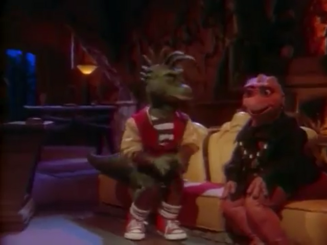 File:RobbiesittingwithWendy.png