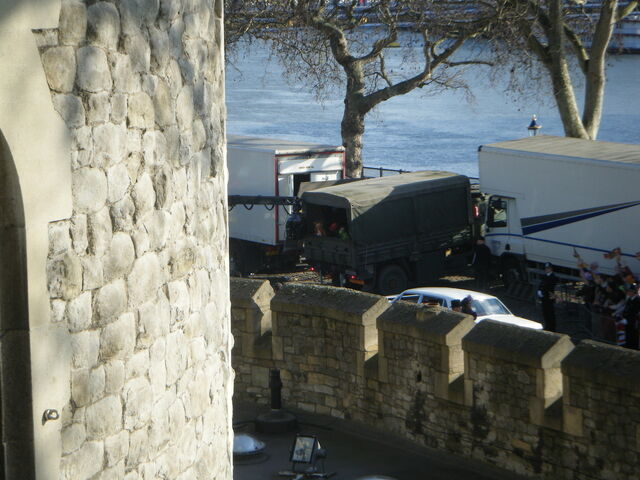 File:Fozzieanimalkermitwaltertruck.jpg