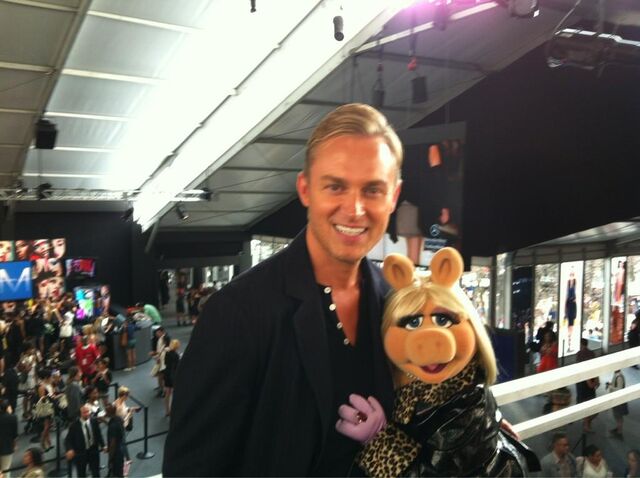 File:FDNY Miss Piggy 1.jpg