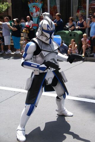 File:Star-Wars-Weekends Full 7472.jpg