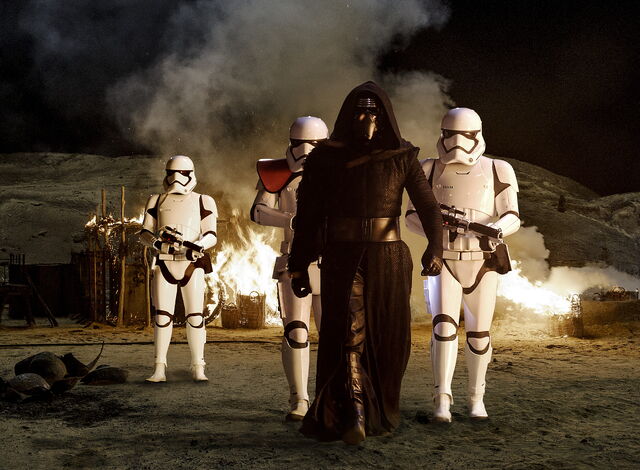 File:The Force Awakens EW 06.jpg