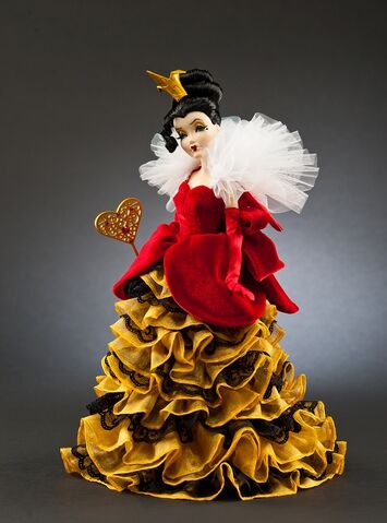 File:QueenofHeartsDisneyVillainsCollection.jpg
