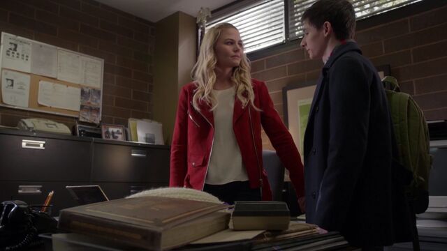 File:Once Upon a Time - 6x20 - The Song in Your Heart - Emma and Henry.jpg
