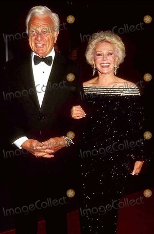 File:Eva with Eddie.jpg
