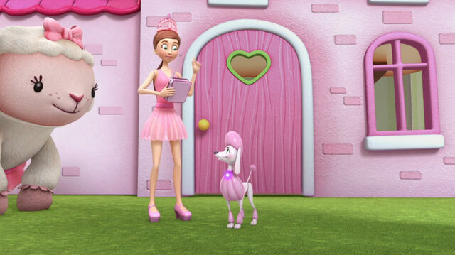 File:Dress up daisy and her poodle piper2.jpg