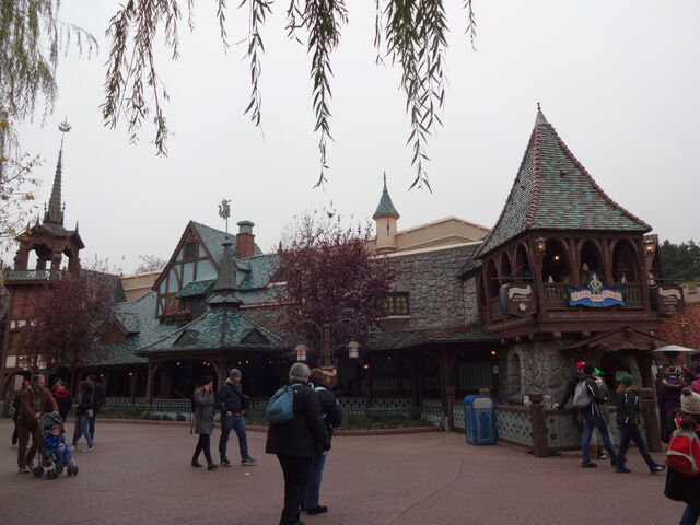 File:Peter Pan's Flight - Disneyland Paris.jpg