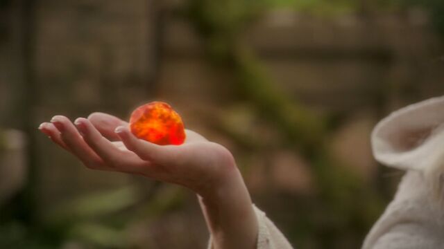 File:Emma holding Amber 02.jpg