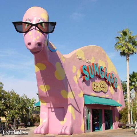 File:Dinosaur Jack's Sunglass Shack.jpg